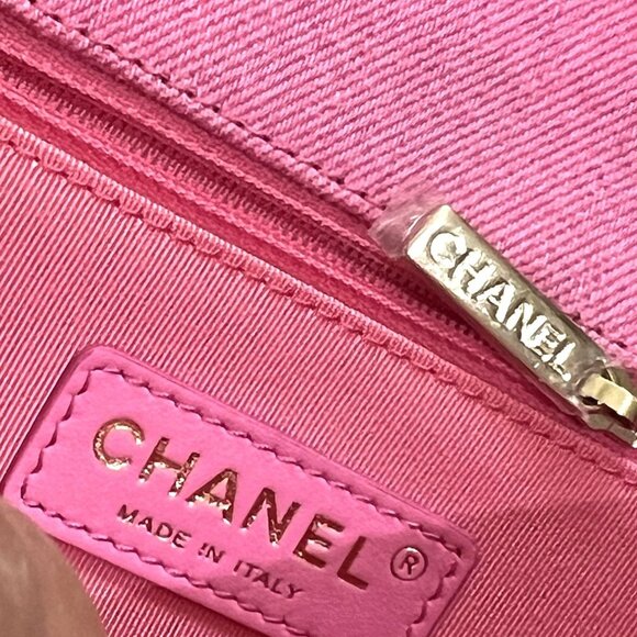 CHANEL Quilted Denim Messenger Bag in Neon Pink 21S - Picture 10 of 13